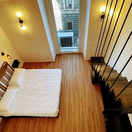 Tutt 'e Sant Luxury 2* نابولي