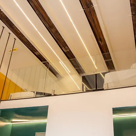 Tutt 'e Sant Luxury 4* Napels