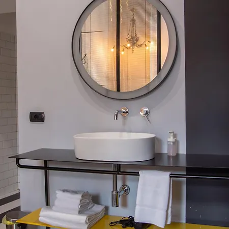 Tutt 'e Sant Luxury 4* Napoli