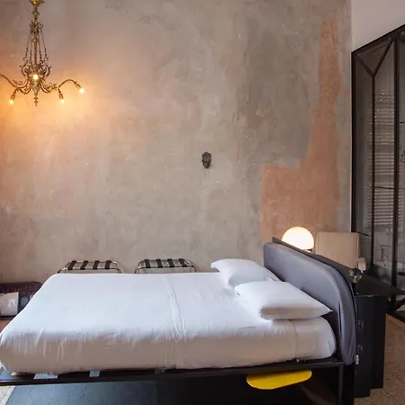 Tutt 'e Sant Luxury Gæstehus Napoli