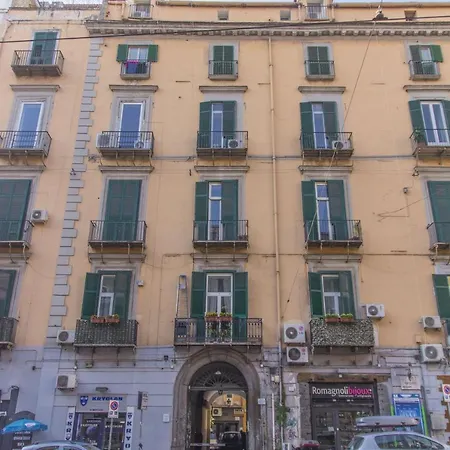 Guest house Tutt 'e Sant Luxury 2*
