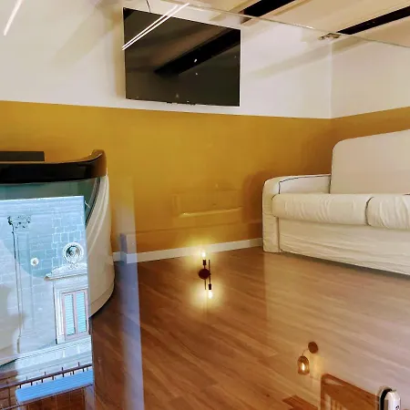 Tutt 'e Sant Luxury בית הארחה