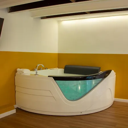 Tutt 'e Sant Luxury 招待所